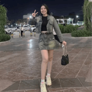 Áo Khoác Jeans Dáng Croptop Tay Dài